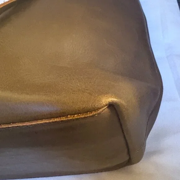 WP Standard Oversized Zipper Tote - Chocolate Leather - Picture 3 of 10